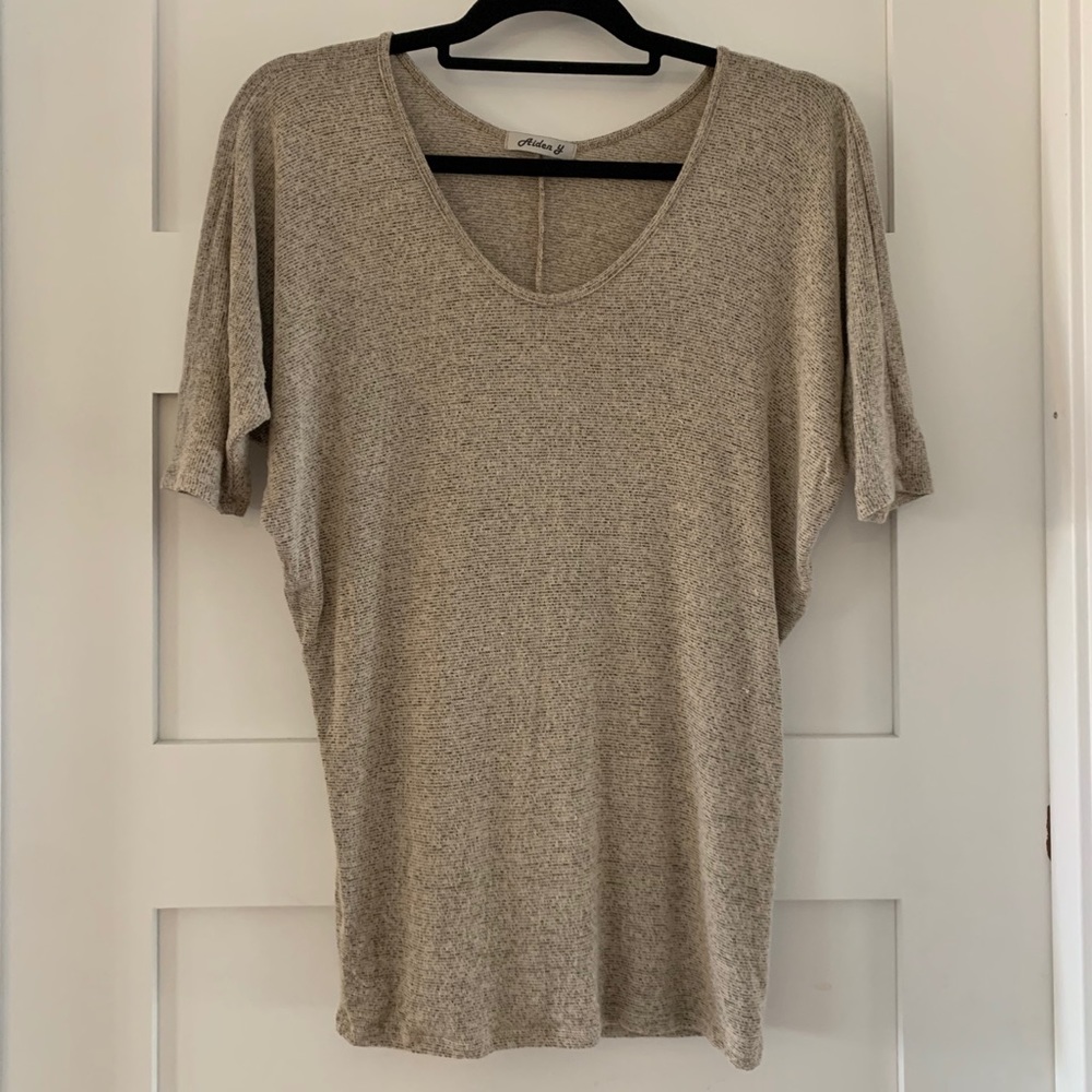 Aiden Y knit shirt, size S